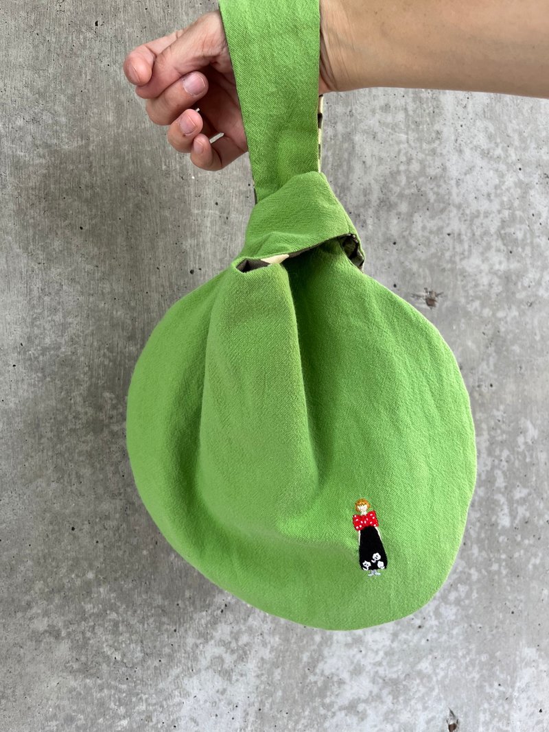 fingirl1000-NO.655 一股刺繡圓形遛遛包-1000枚女子展 - 手拿包 - 棉．麻 