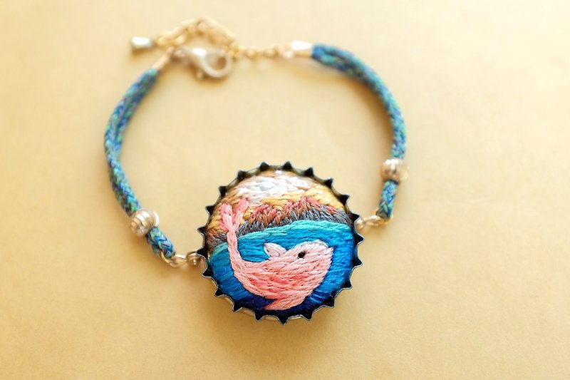 by.dorisliu Environmental Recycling Bottle Cap-Little Pink Dolphin Hand Embroidered Bracelet - สร้อยข้อมือ - งานปัก สีน้ำเงิน