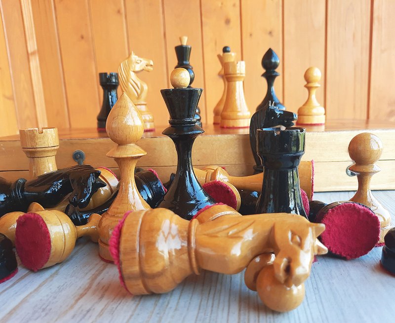 Classic vintage 1950s Soviet chess set  - wooden old Russian chess set USSR - 桌遊/卡 Game - 木頭 