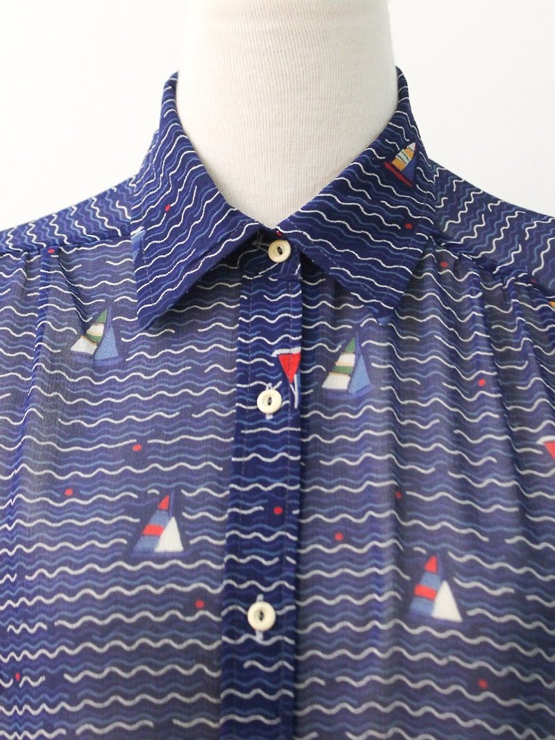 Retro Japanese Childlike Geometric Print Stripe Short Sleeve Dark Blue Vintage Shirt Vintage Blosue - เสื้อเชิ้ตผู้หญิง - เส้นใยสังเคราะห์ สีน้ำเงิน