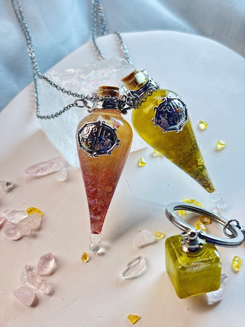 【LAMU 】 墜愛天使的面紗  —女巫封存瓶。愛戀能量 - 項鍊 - 玻璃 多色