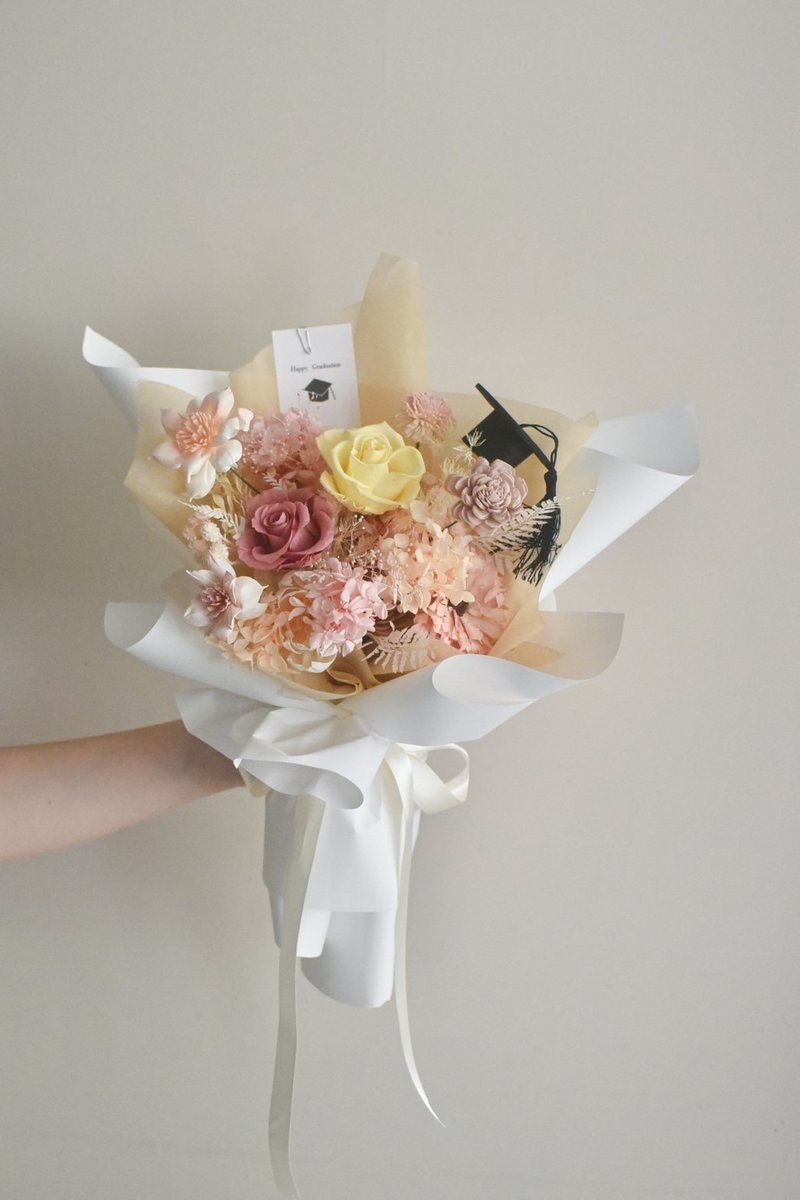 /D款/畢業花束 畢業季 畢業花 客製化 畢業禮物 送禮 乾燥花 花束 - 乾燥花/永生花 - 植物．花 多色