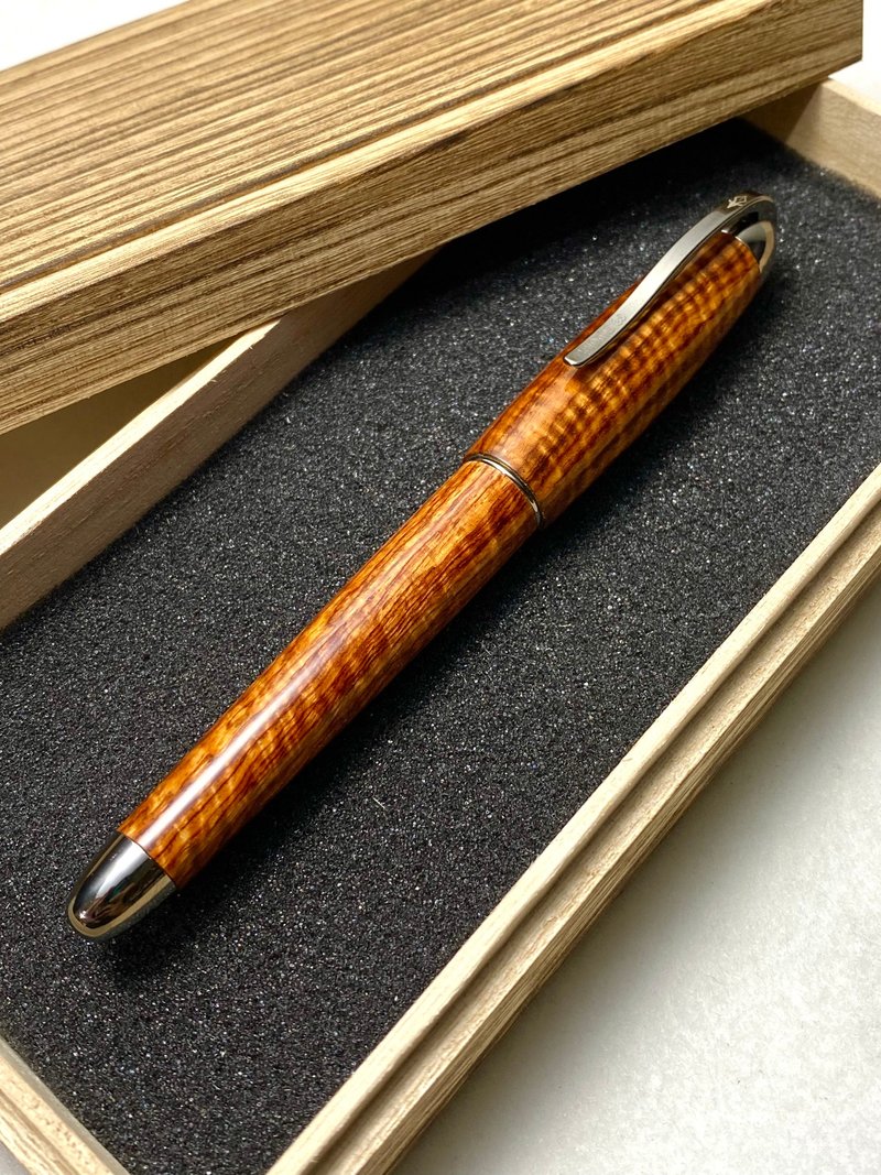 3952 Old Goat-Naruwan Huanghuali Wood HD Highlight Version Spring Steel Calligraphy Point Fountain Pen - Fountain Pens - Other Materials 