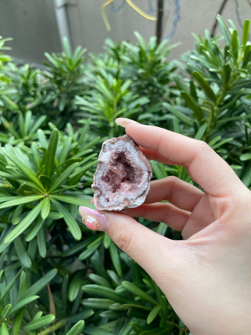 情人節禮盒 新罕有晶石 阿根廷粉晶洞 套裝優惠價 送玻璃底座 - 裝飾/擺設  - 水晶 粉紅色