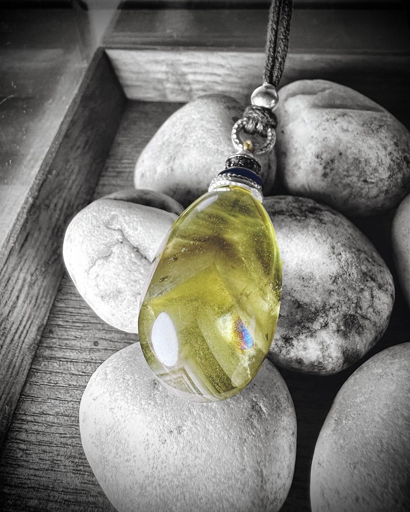黃水晶共生千層白幽靈金字塔 繩鍊 - 項鍊 - 半寶石 
