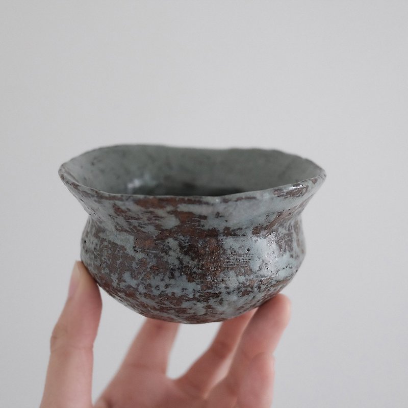 vessel / gray glaze bowl (large) - ถ้วยชาม - ดินเผา สีน้ำเงิน