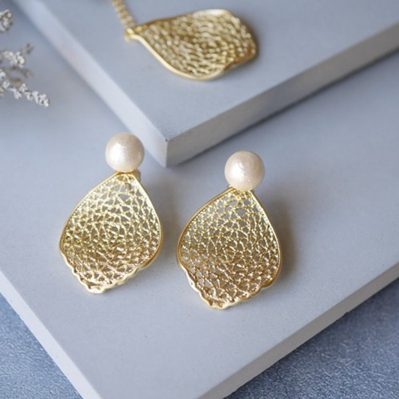 14kgf * Cotton pearl 2way earrings (leaf) - ต่างหู - โลหะ 