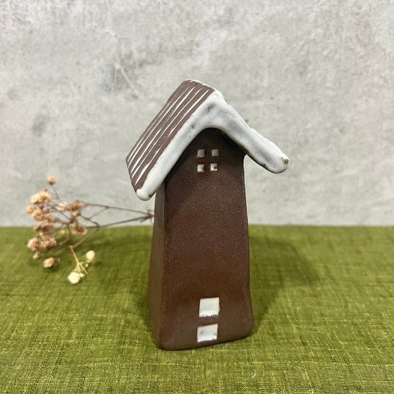 Handmade pottery small house - ของวางตกแต่ง - ดินเผา หลากหลายสี