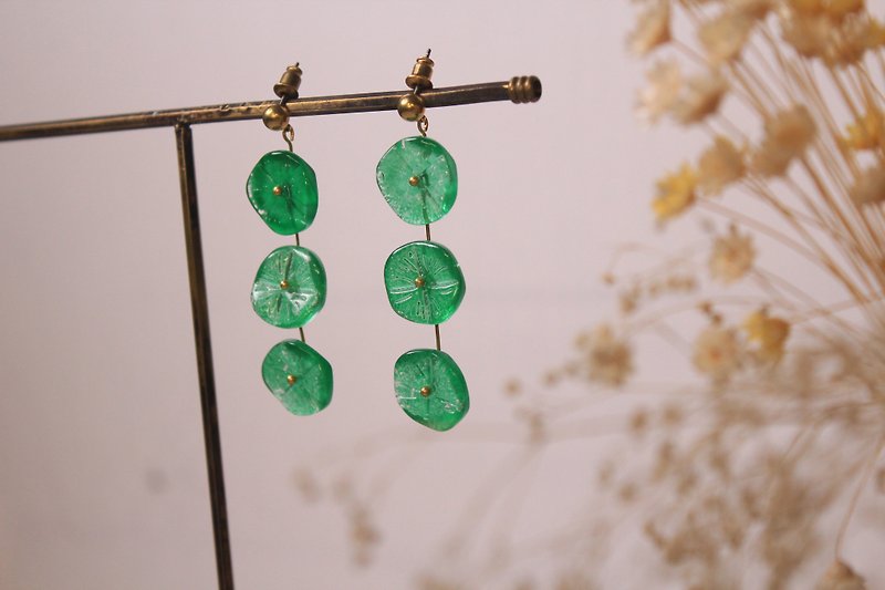 Earrings Clip-On/ Glass Mountain Turtle/ Transparent Glass - Earrings & Clip-ons - Glass Green