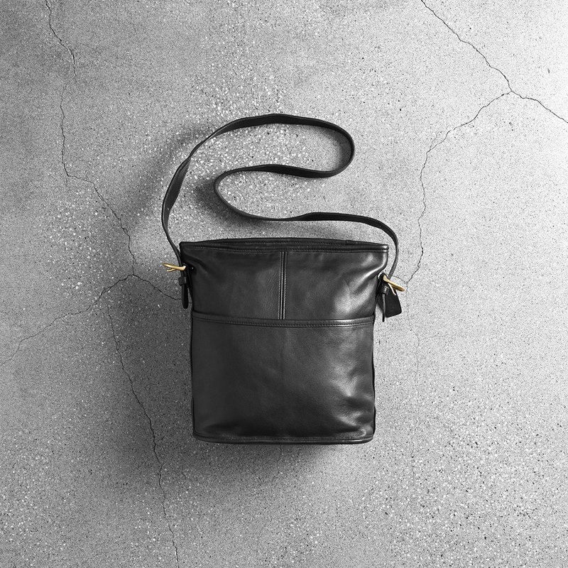 Coach Vintage Bag - Messenger Bags & Sling Bags - Genuine Leather Black