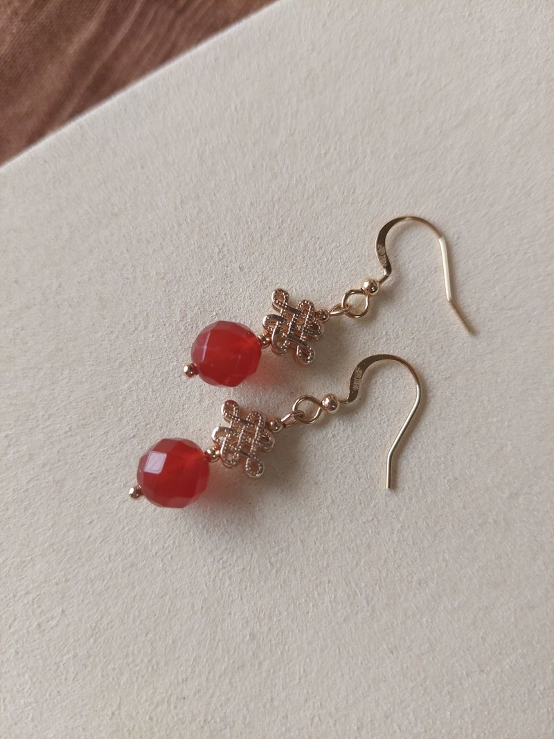 Yuanyunge - New Year Classical Style Agate Earrings - Earrings & Clip-ons - Crystal Red