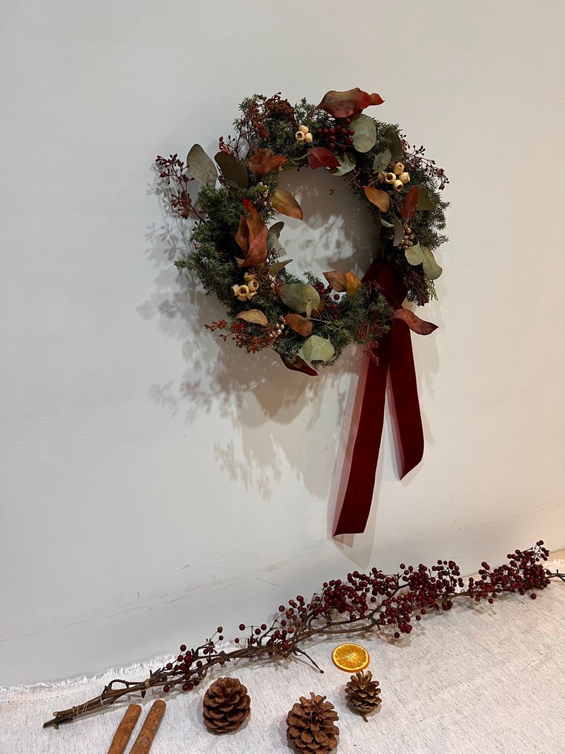 Fruit Red Leaf Wreath/ Christmas Wreath/ Gift Exchange - ช่อดอกไม้แห้ง - พืช/ดอกไม้ 