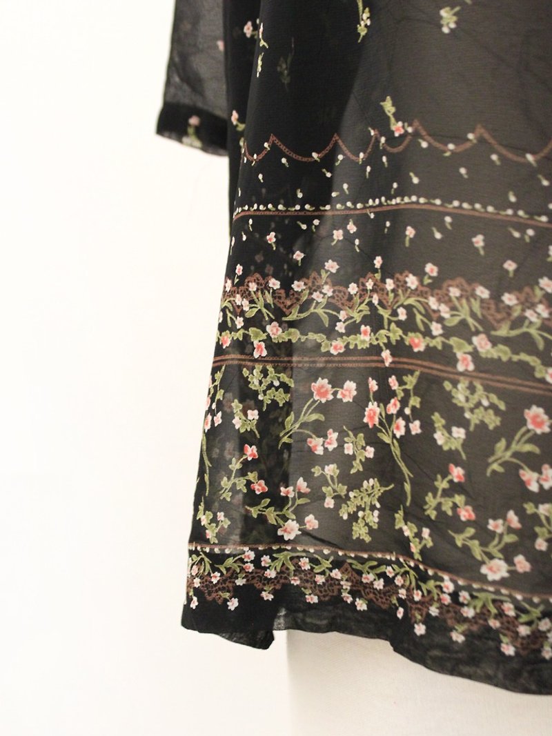 Vintage Japanese Perspective Mist Black Floral Short Sleeve Vintage Shirt Vintage Blouse - Women's Shirts - Polyester Black