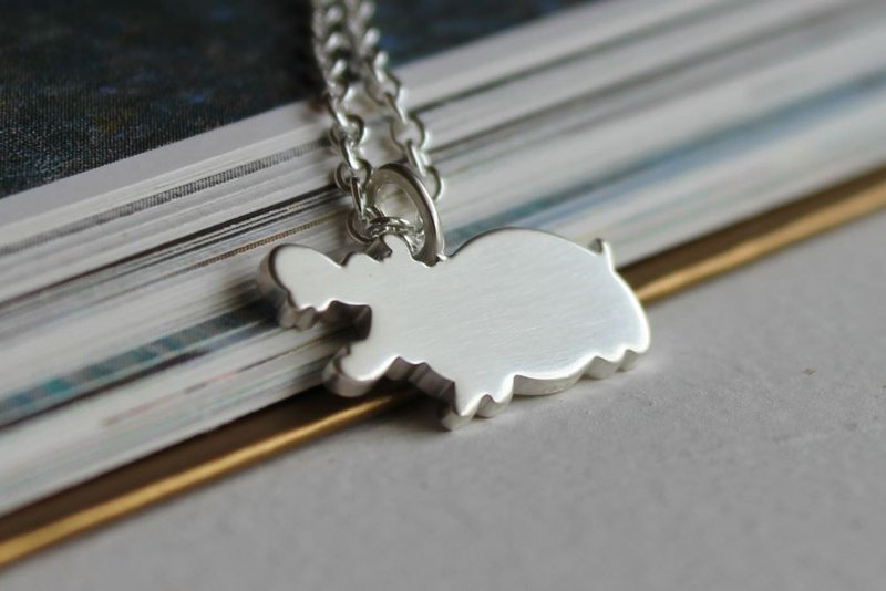 925 Silver hippopotamus pendant necklace - สร้อยคอ - เงินแท้ สีเงิน