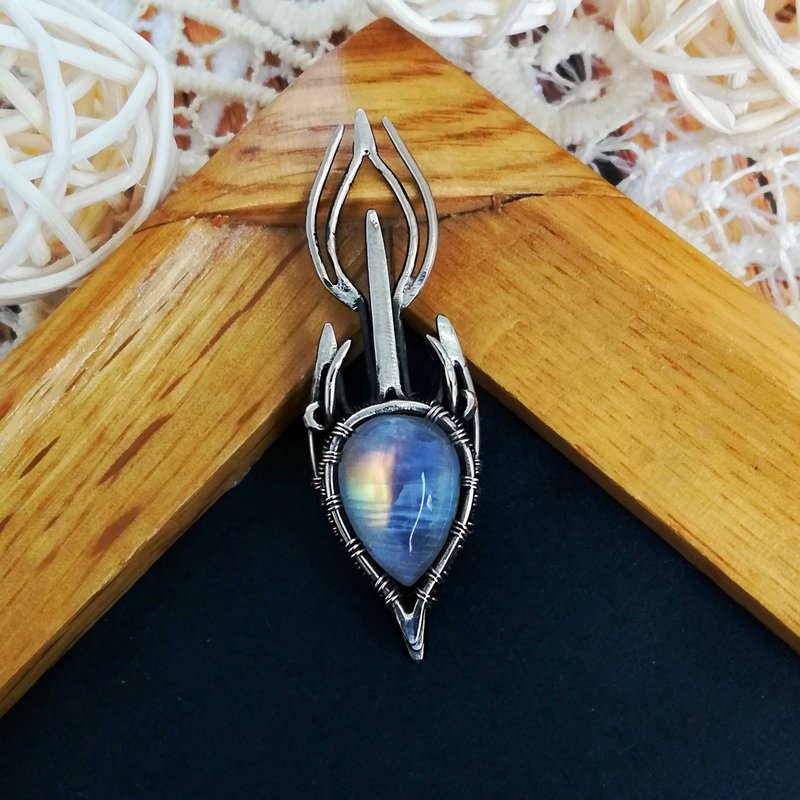เครื่องเพชรพลอย สร้อยคอ ขาว - Metal braided moonstone silver necklace pendant