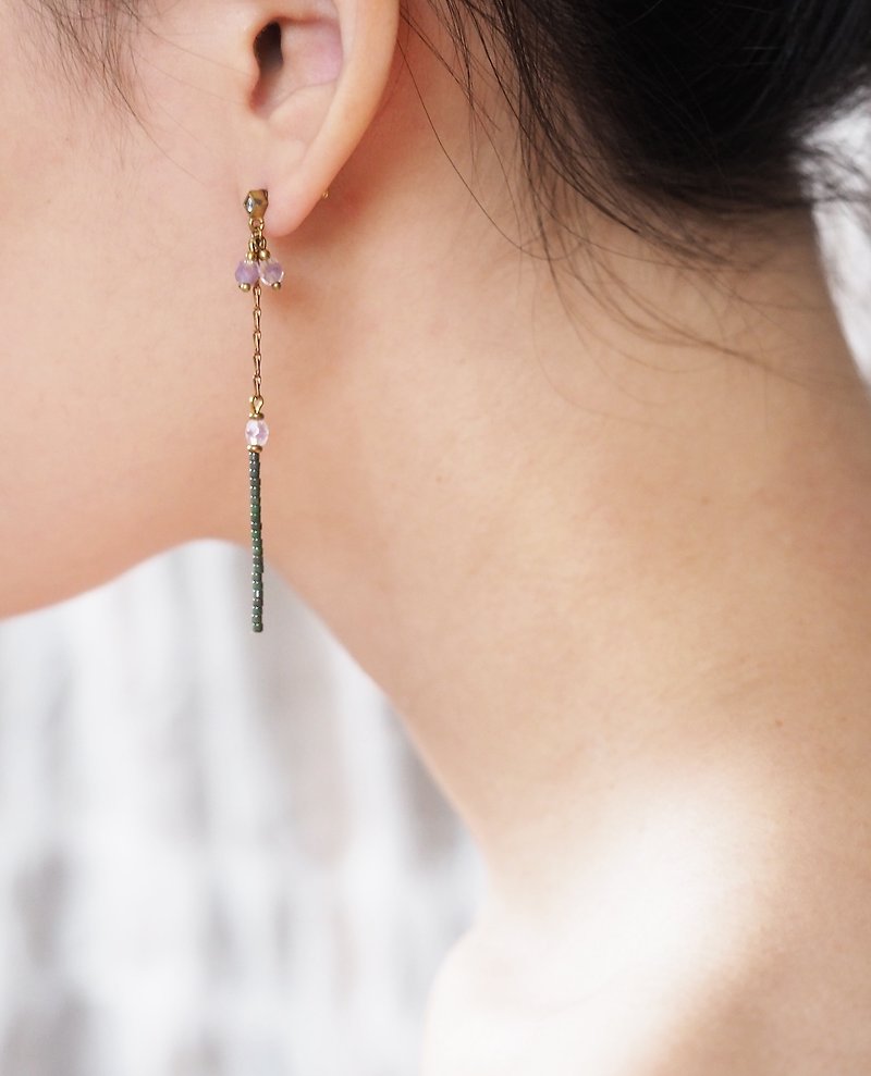 Minor taro purple flower Stone earrings - Earrings & Clip-ons - Other Metals Purple