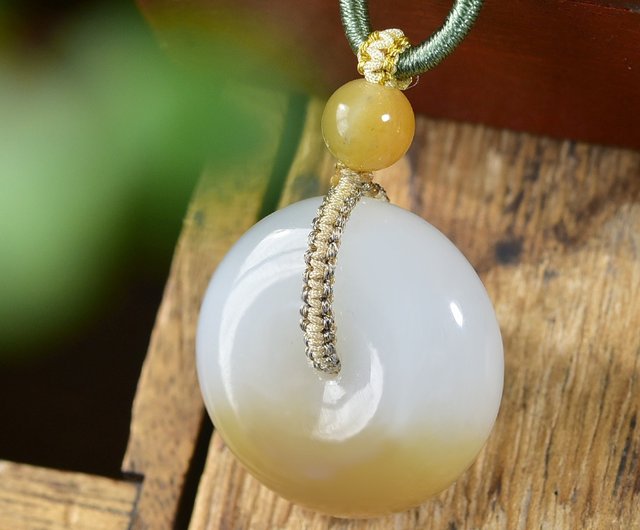 秒殺價天然新疆和田玉羊脂玉脂玉糖白平安扣吊墜玉質細膩一念之間｜吊飾