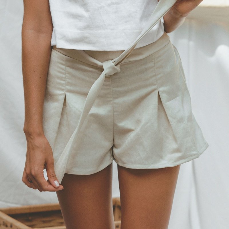 Cream Cotton Linen Shorts - 女短褲/五分褲 - 亞麻 白色