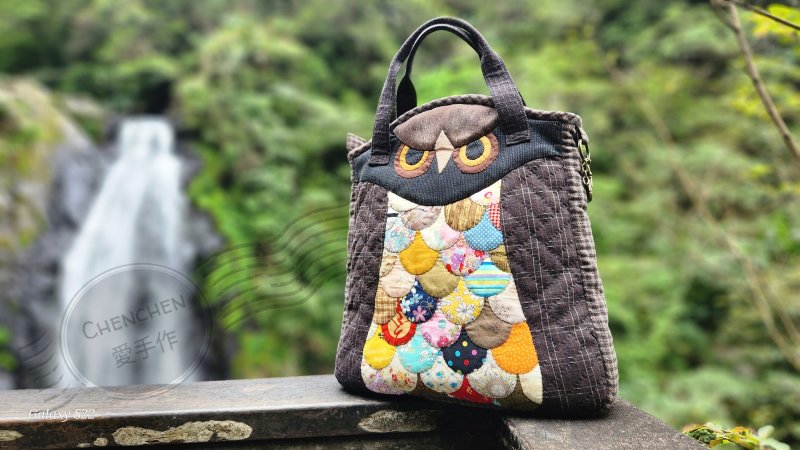 Hand-sewn patchwork bag/owl/unique - Messenger Bags & Sling Bags - Cotton & Hemp Multicolor