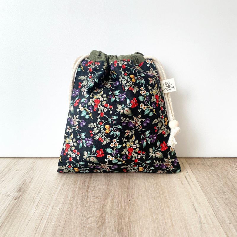 【River】Beam mouth storage pouch/printed fabric/berry/black - Toiletry Bags & Pouches - Cotton & Hemp Black