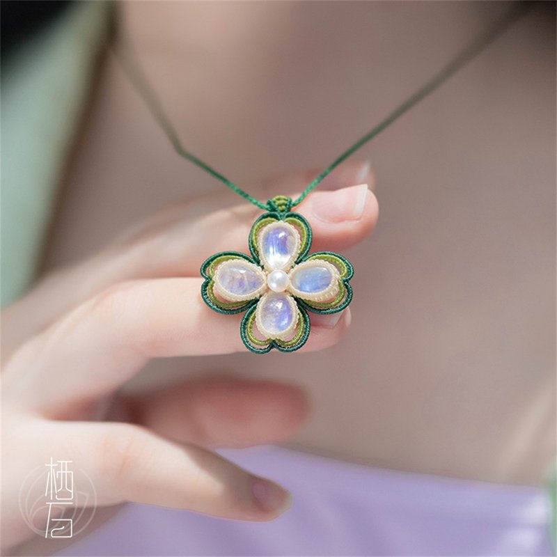 Qi Stone original design braided rope jewelry natural secrets leaf four-leaf clover handmade custom - สร้อยคอ - เครื่องเพชรพลอย 