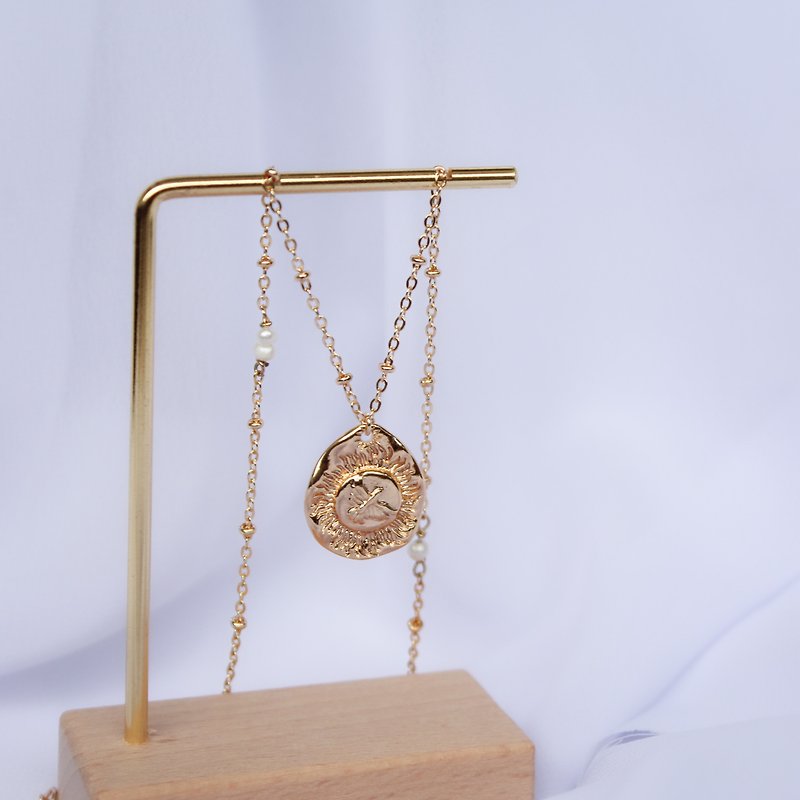 復古老鷹硬幣淡水珍珠 14k 包金短項鍊 鎖骨鏈 - 鎖骨鍊 - 珍珠 金色