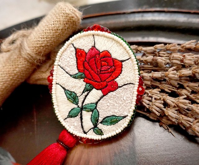 ハンドメイド刺繍枠刺繍フレーム薔薇のハート型リースNO.306