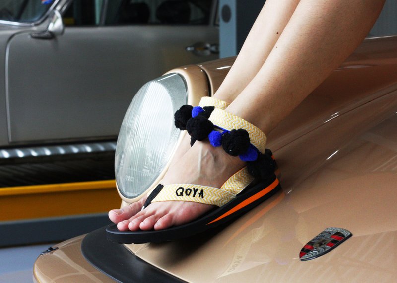 'PEA' Beach Sandals in Zigzag-YELLOW - 涼鞋 - 其他材質 黃色