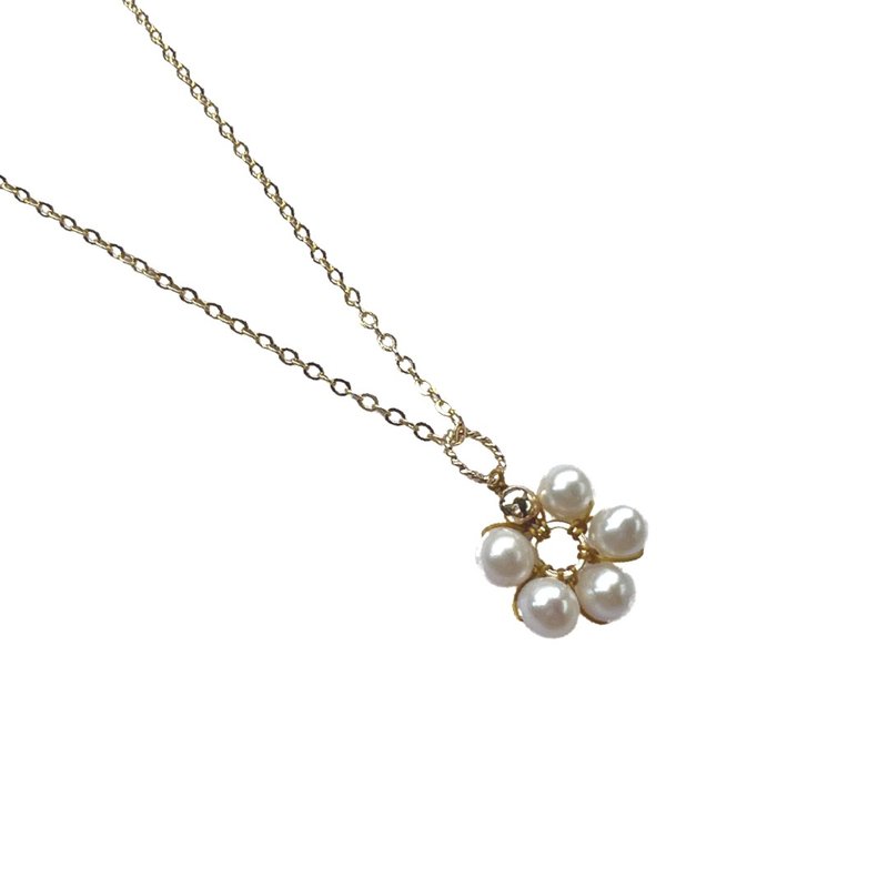 Natural Freshwater Pearl Petal Donut Necklace - สร้อยคอ - ไข่มุก 