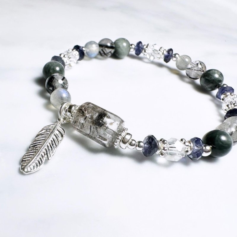 Gray scale filter - Shining diamond. Black hair crystal. Eagle eye Stone. Sterling silver design bracelet - สร้อยข้อมือ - คริสตัล สีดำ