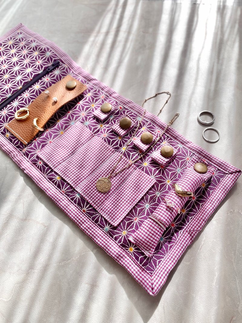 Roll up travel jewellery pouch - กระเป๋าเครื่องสำอาง - ผ้าฝ้าย/ผ้าลินิน สีม่วง