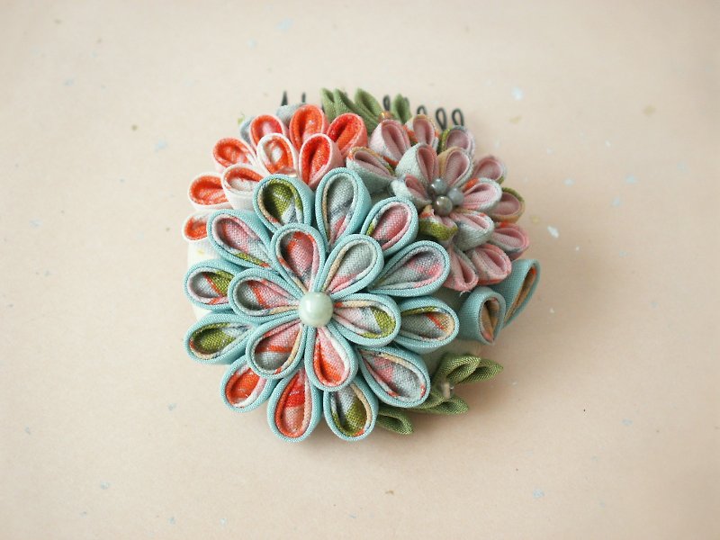 [New color] Knob work Stylish hair ornament made of crepe and old cloth [Light blue / orange] - Hair Accessories - Silk Blue