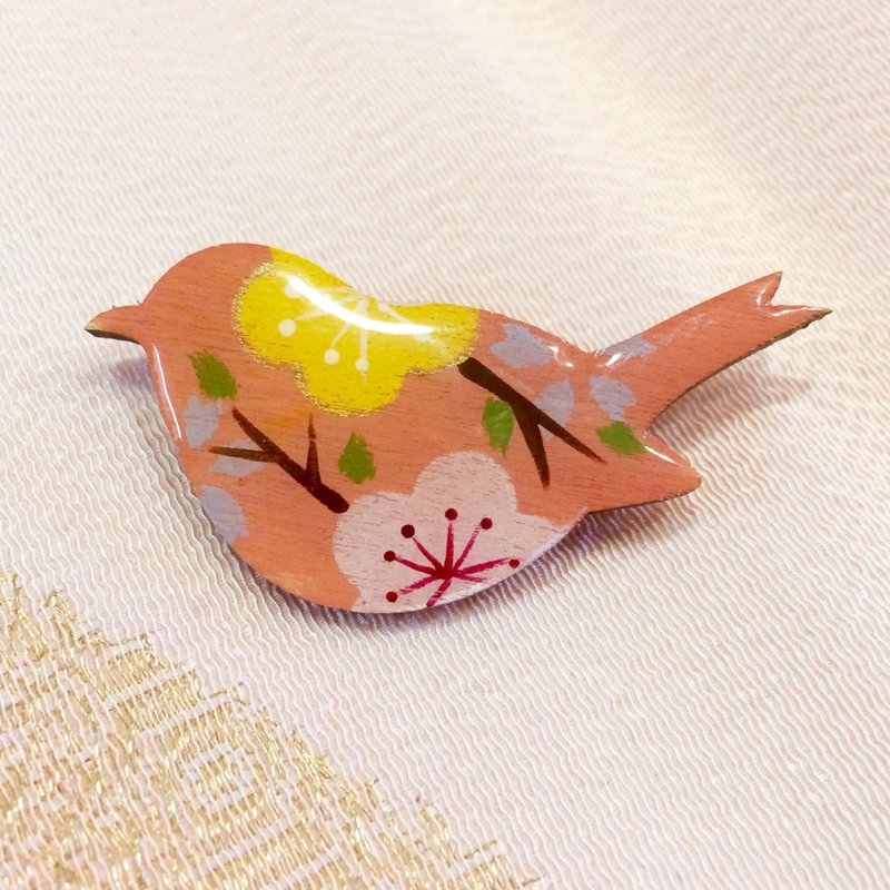 和柄バードのブローチ ピンク - 胸針 - 木頭 粉紅色