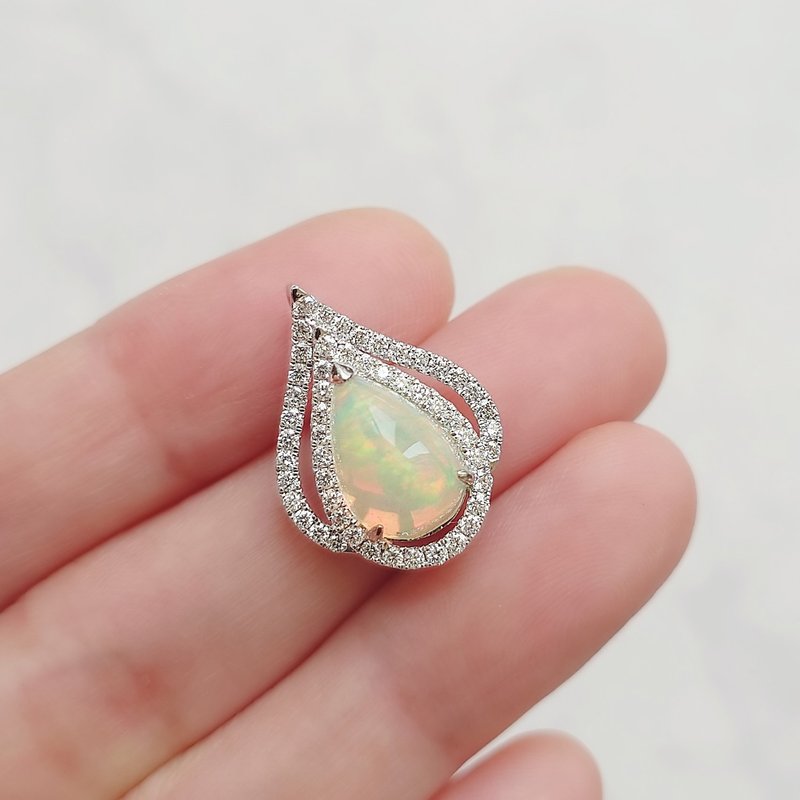 Natural Opal Diamond Halo 18K Solid White Gold Pendant w/o Chain Play-of-Color - สร้อยคอ - เครื่องเพชรพลอย สีส้ม