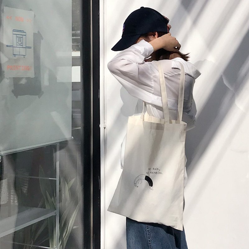 no rain, no rainbow tote bag - 公事包 - 棉．麻 白色