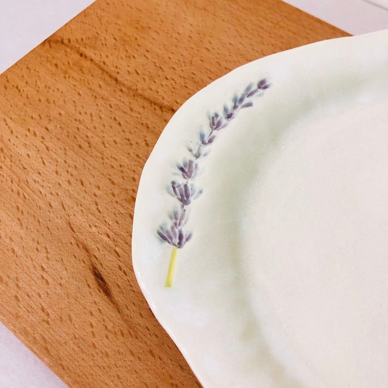薰衣草 / 手作陶瓷點心盤 1入 - 盤子/餐盤/盤架 - 瓷 紫色