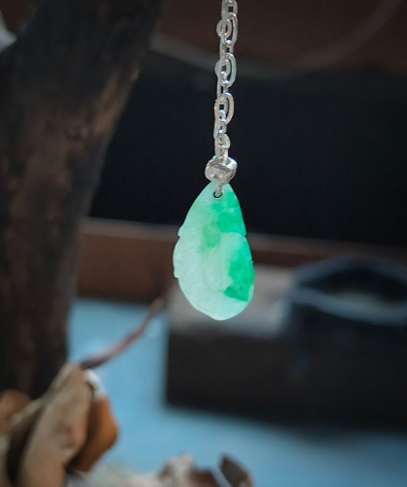 Natural Burmese Jadeite Ice Seed Floating Green Leaves Silver Bracelet - สร้อยข้อมือ - เครื่องเพชรพลอย สีเขียว