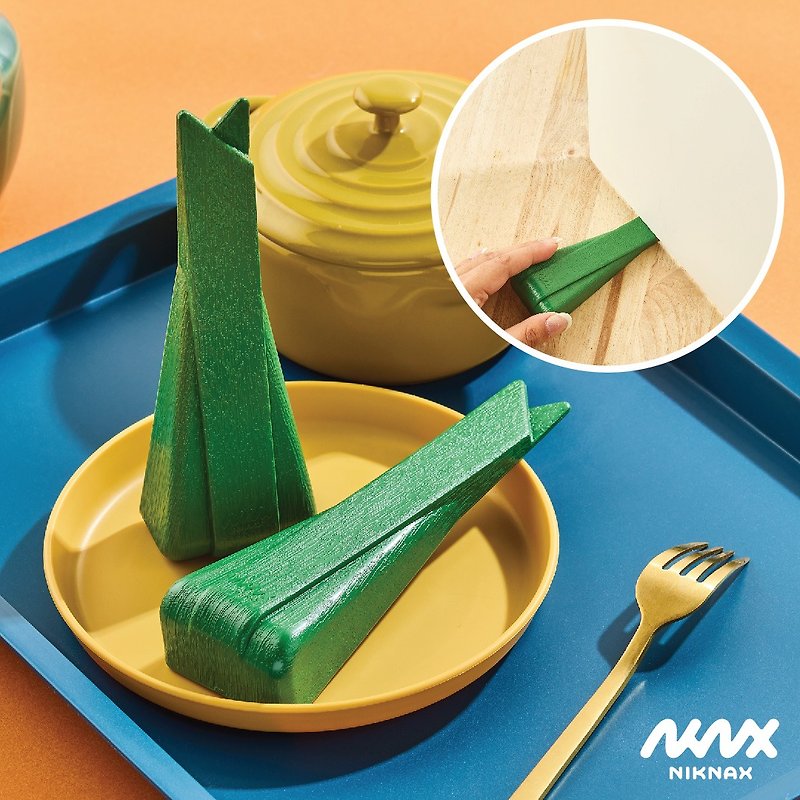 Thai Coconut Dessert Doorstopper | Niknax | ที่หยุดประตูรูปขนมใส่ไส้ - เฟอร์นิเจอร์อื่น ๆ - พลาสติก สีเขียว