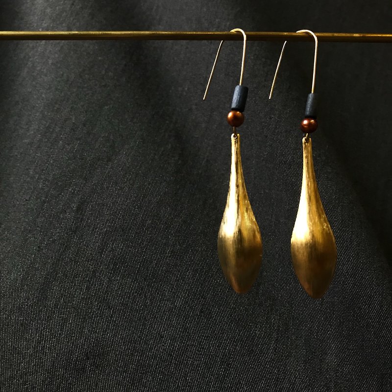 Brass silk long leaf hanging ring - ต่างหู - ทองแดงทองเหลือง 