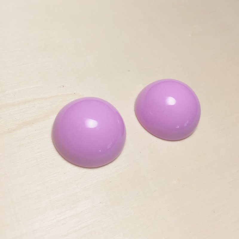 復古粉紫大圓耳環耳夾 - 耳環/耳夾 - 樹脂 紫色