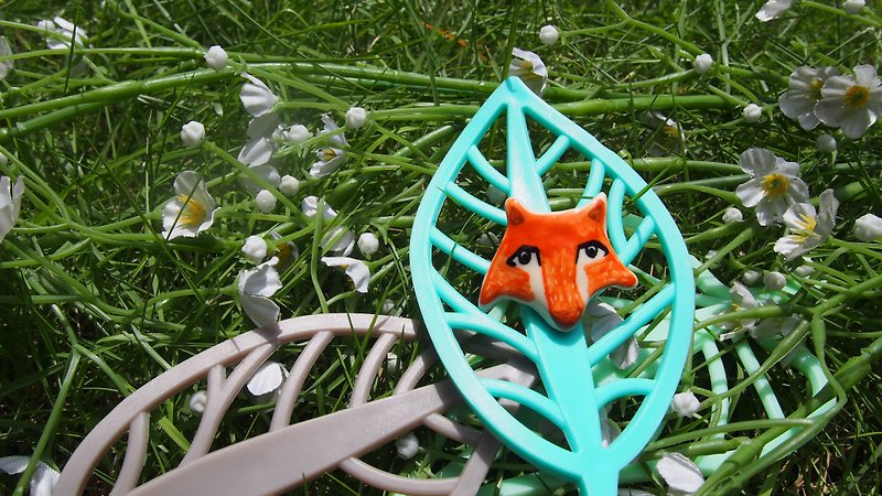 fox brooch - 胸針 - 防水材質 橘色