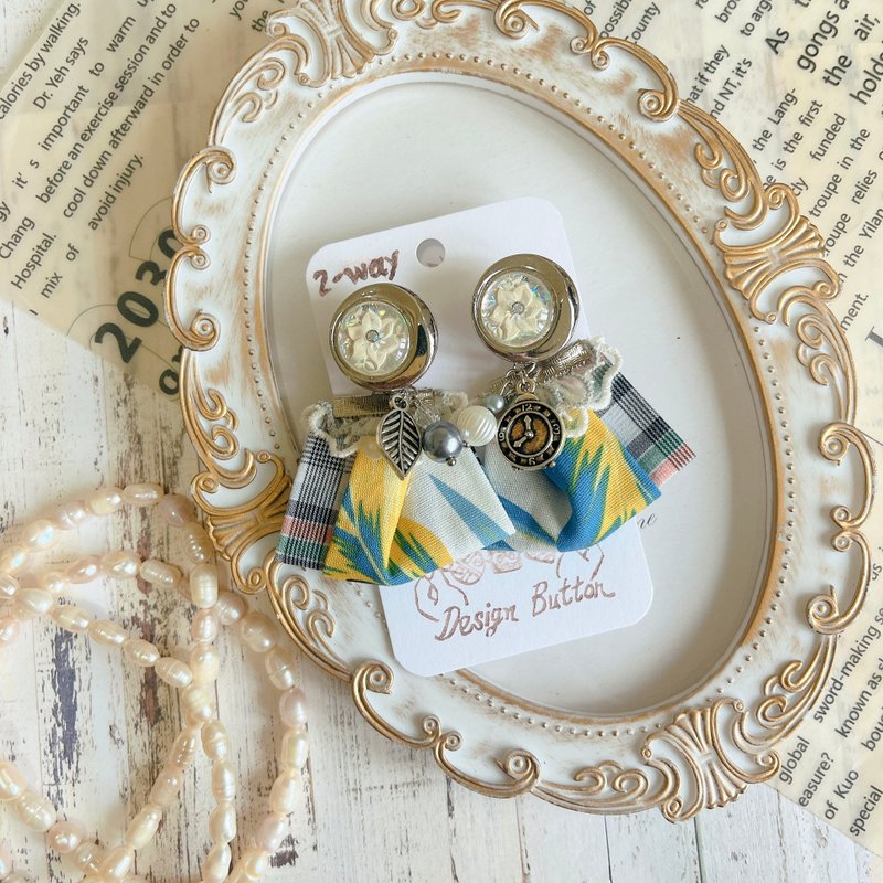 wow handmade 2-way Forest Path Button × Plaid Fabric Pleat Earrings - Earrings & Clip-ons - Other Materials 