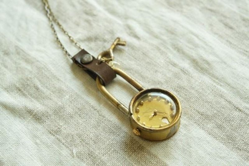 【受注生産】首からさげる時計 key gold N001 - 女裝錶 - 其他金屬 金色
