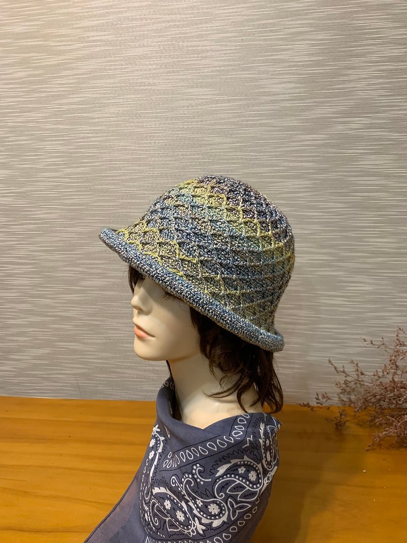 Diamond pattern series sun hat. . Argyle bucket hat. Blue/yellow green space dye. Special price only for one piece - หมวก - ผ้าไหม 