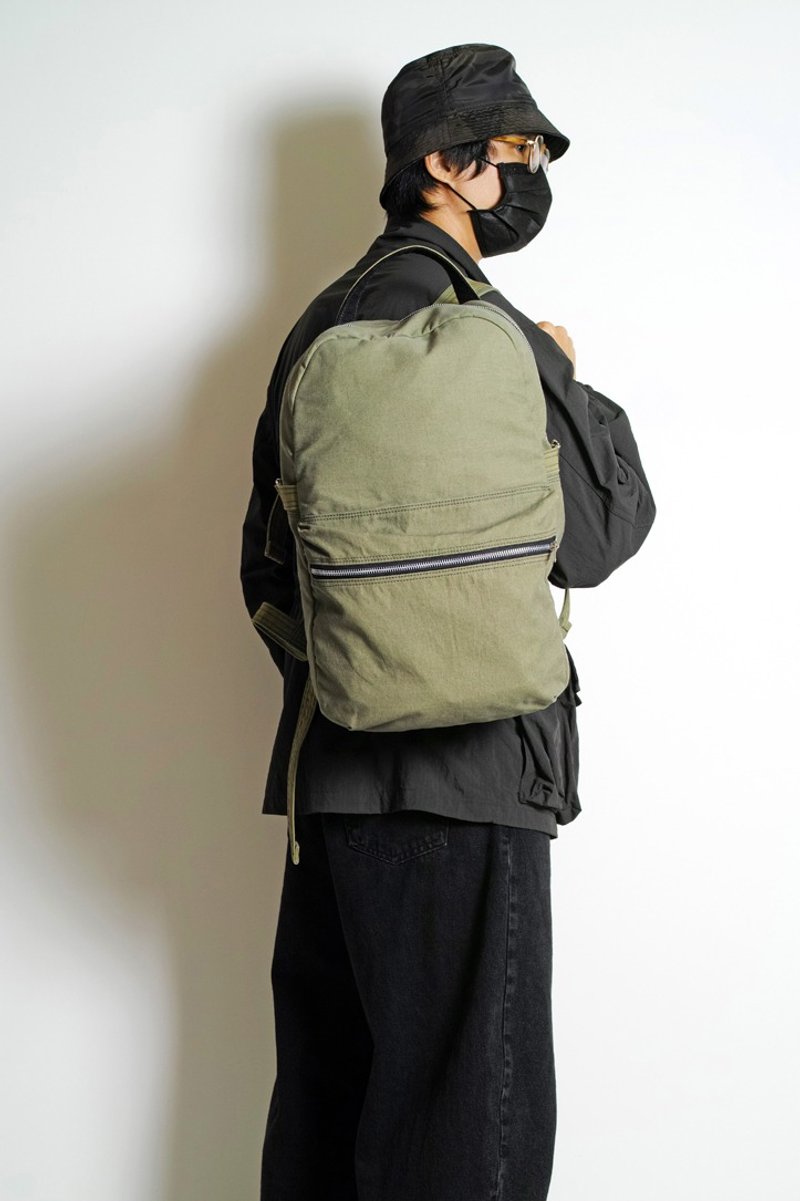 Back-to-school season FIGHTER-Genuine leather military green cotton canvas zippered large pocket back/laptop bag - Backpacks - Cotton & Hemp Green