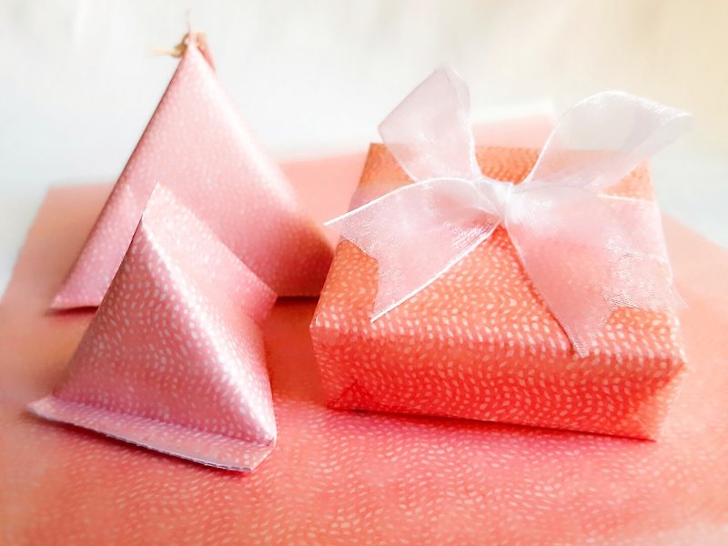 Checker Pink Wrapping Paper - วัสดุห่อของขวัญ - กระดาษ 