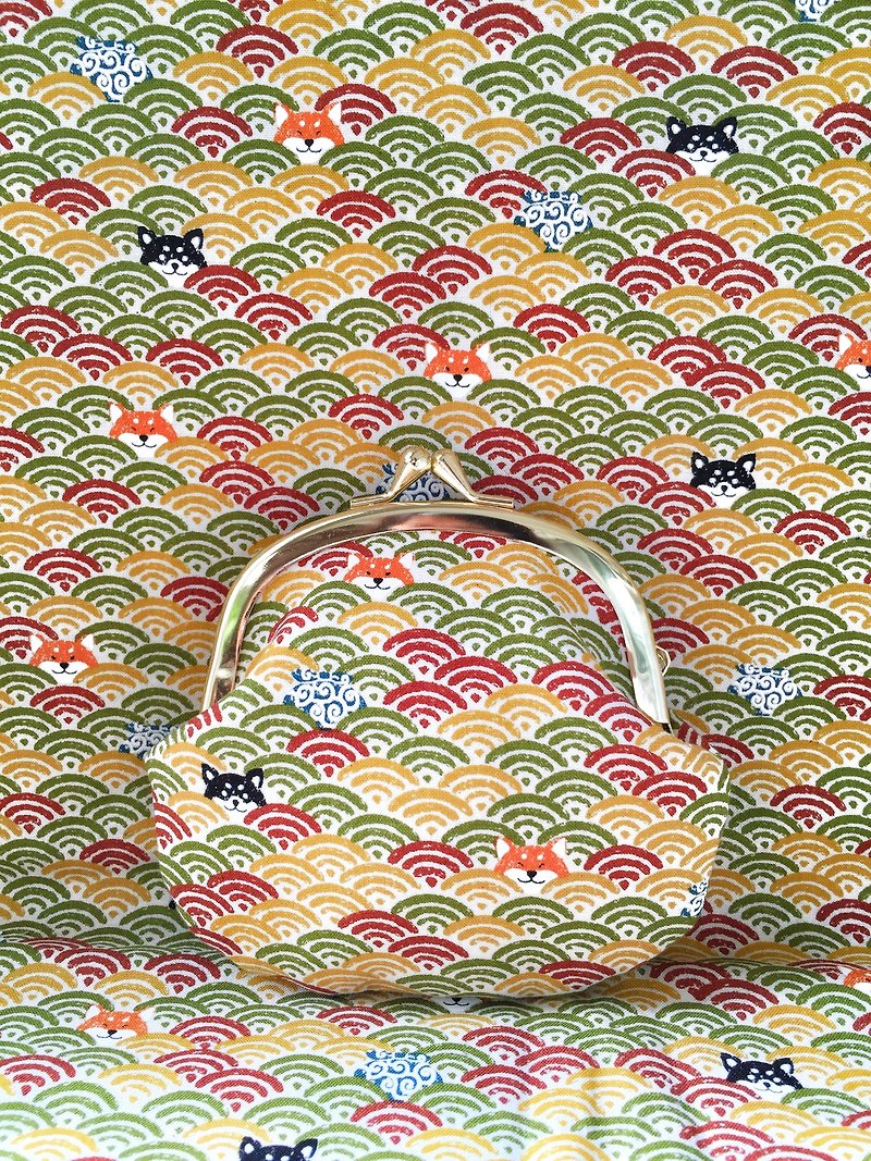 【柴犬の海の波】ゴールドバッグ - 秋冬モデル - 財布 - コットン・麻 ブラウン