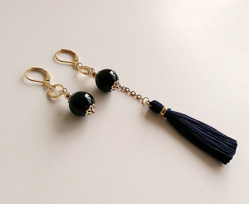 [Gem Series] Hand-made Natural Ore Obsidian Brass Fringed • Earrings (changeable clip type) - Earrings & Clip-ons - Gemstone Black