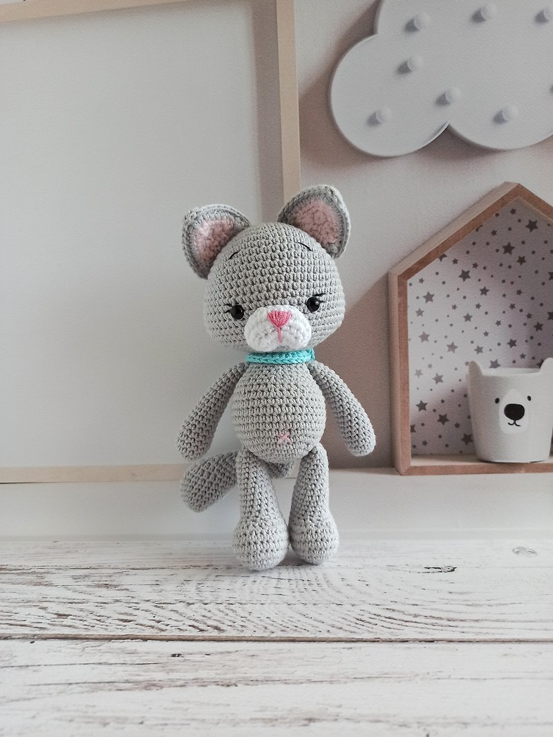 Hand woven stuffed toy cat, crochet toys animals,  gift for kids, first toy, - 嬰幼兒玩具/毛公仔 - 棉．麻 灰色