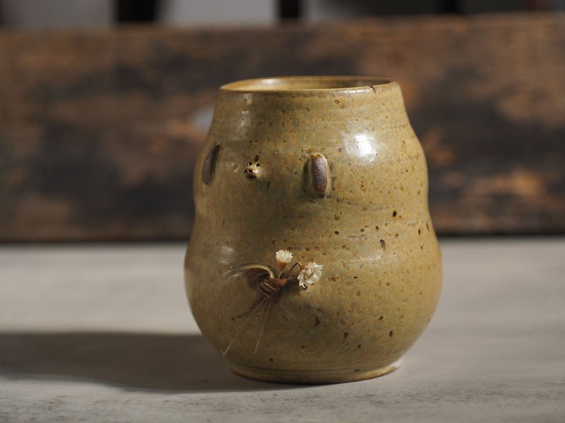 小顔シリーズ ひょうたん型犬花瓶（小） - 花瓶・植木鉢 - 陶器 カーキ